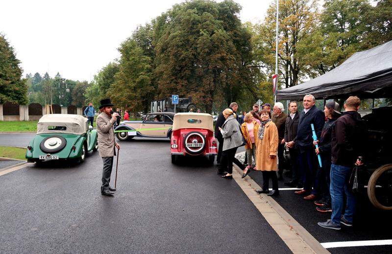 Parkoviště u muzea starých strojů Žamberk 
