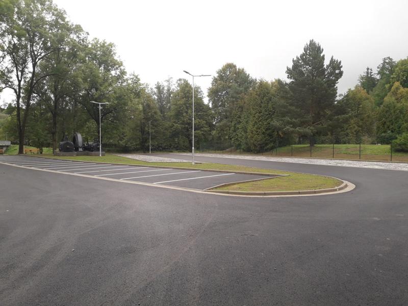 Parkoviště u muzea starých strojů Žamberk 